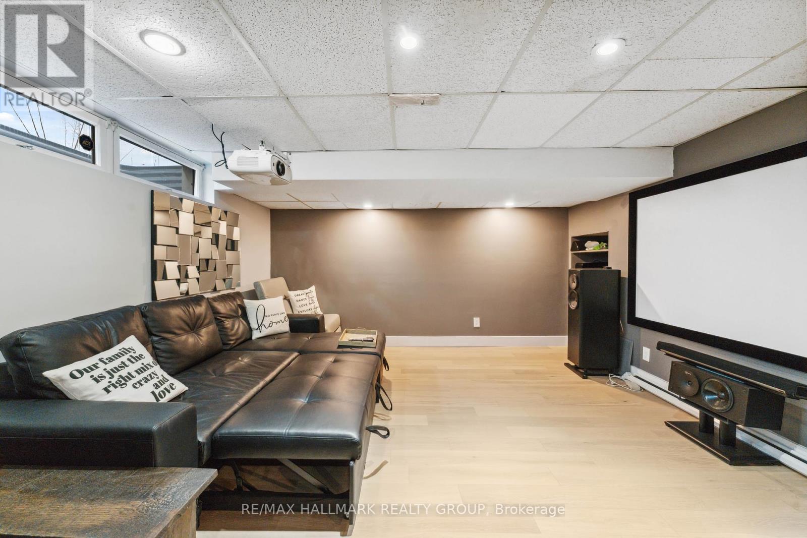 Photo 29 of 2425 Ogilvie Road, Ottawa ON