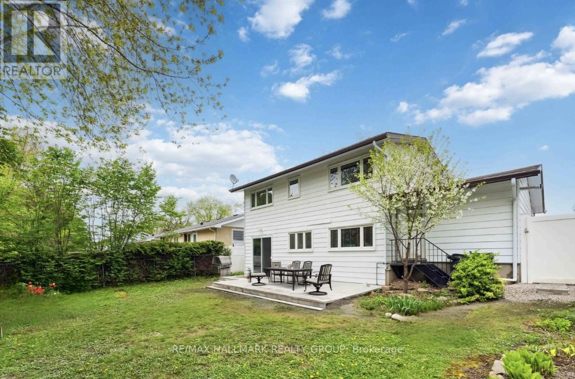 Photo 35 of 2425 Ogilvie Road, Ottawa ON