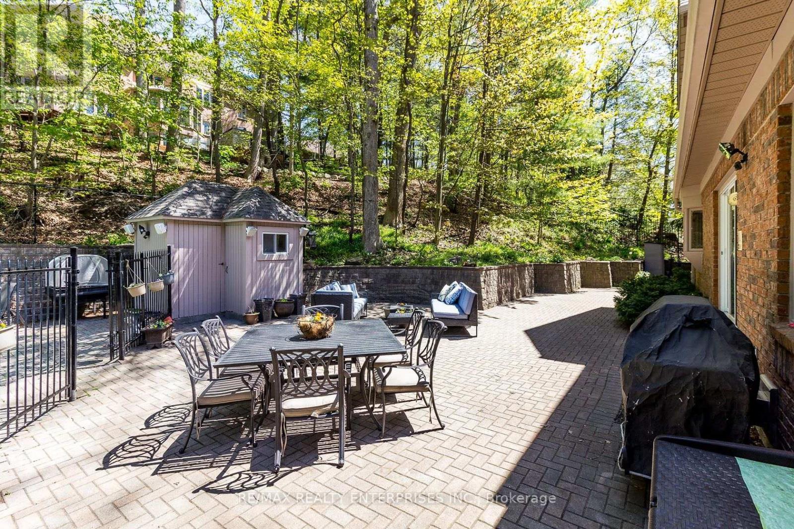 Photo 17 of 2045 Heartwood Court, Mississauga ON