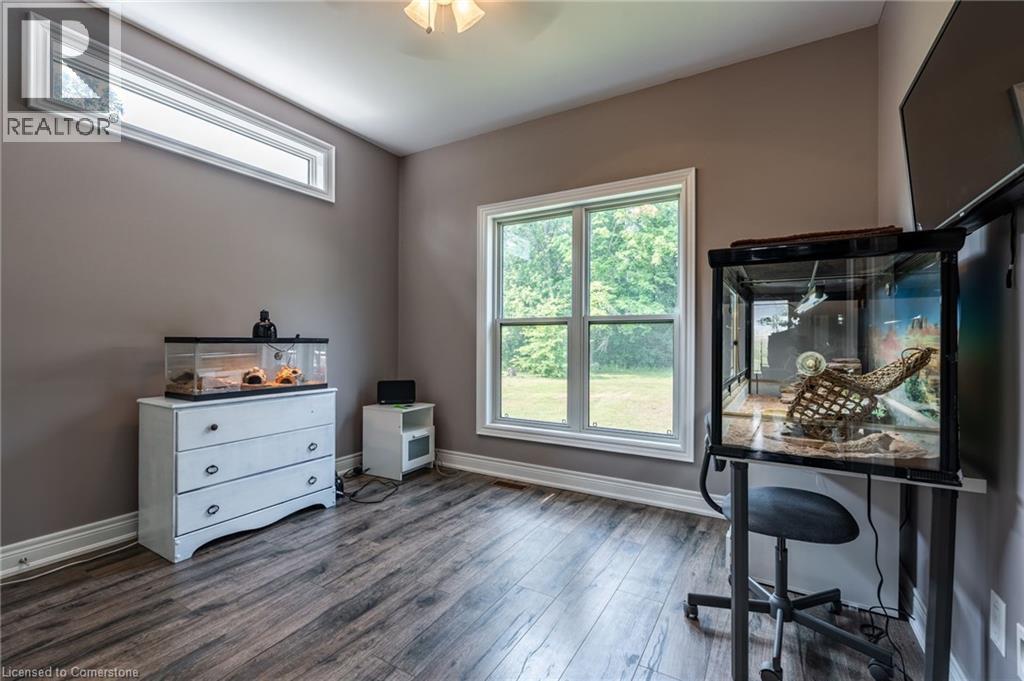Photo 9 of 1892 Turner Road, Thorold ON