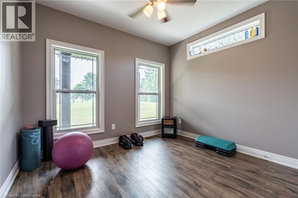 Photo 8 of 1892 Turner Road, Thorold ON