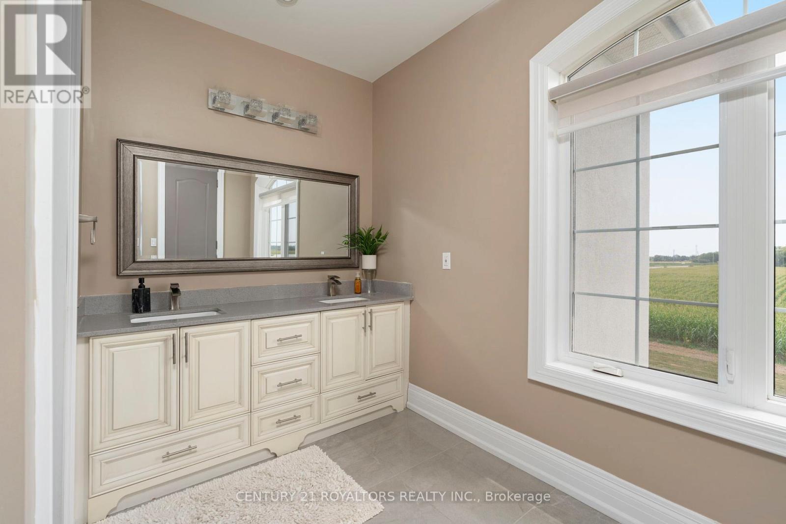 Photo 9 of 13588 Airport Road, Caledon ON