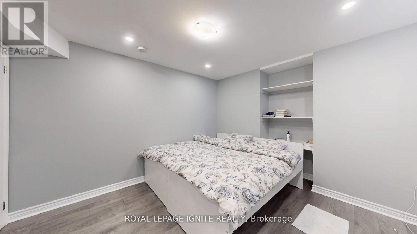 Photo 45 of 546 Kennedy Circle W, Milton ON