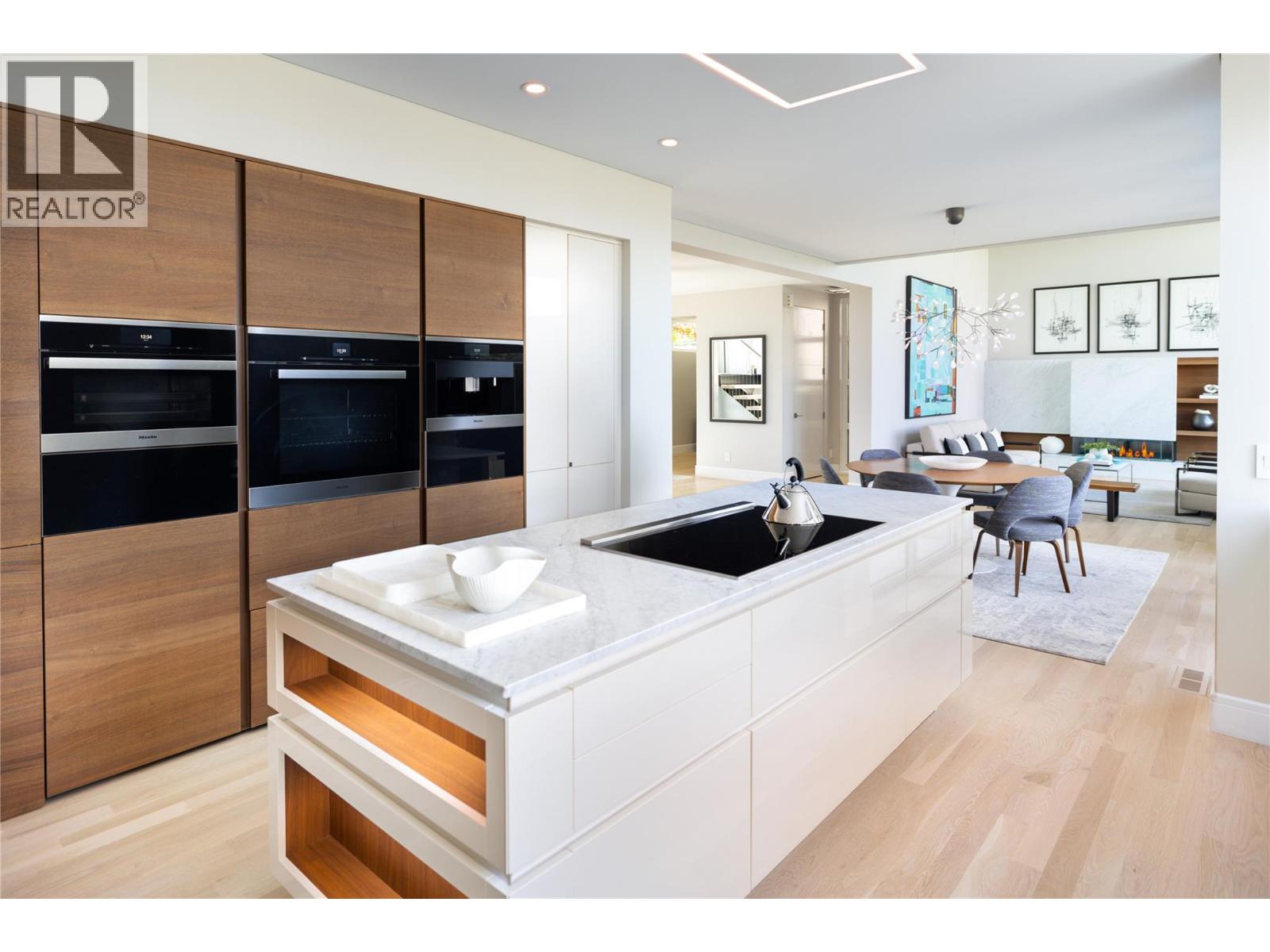  1076 Westpoint Drive, Kelowna