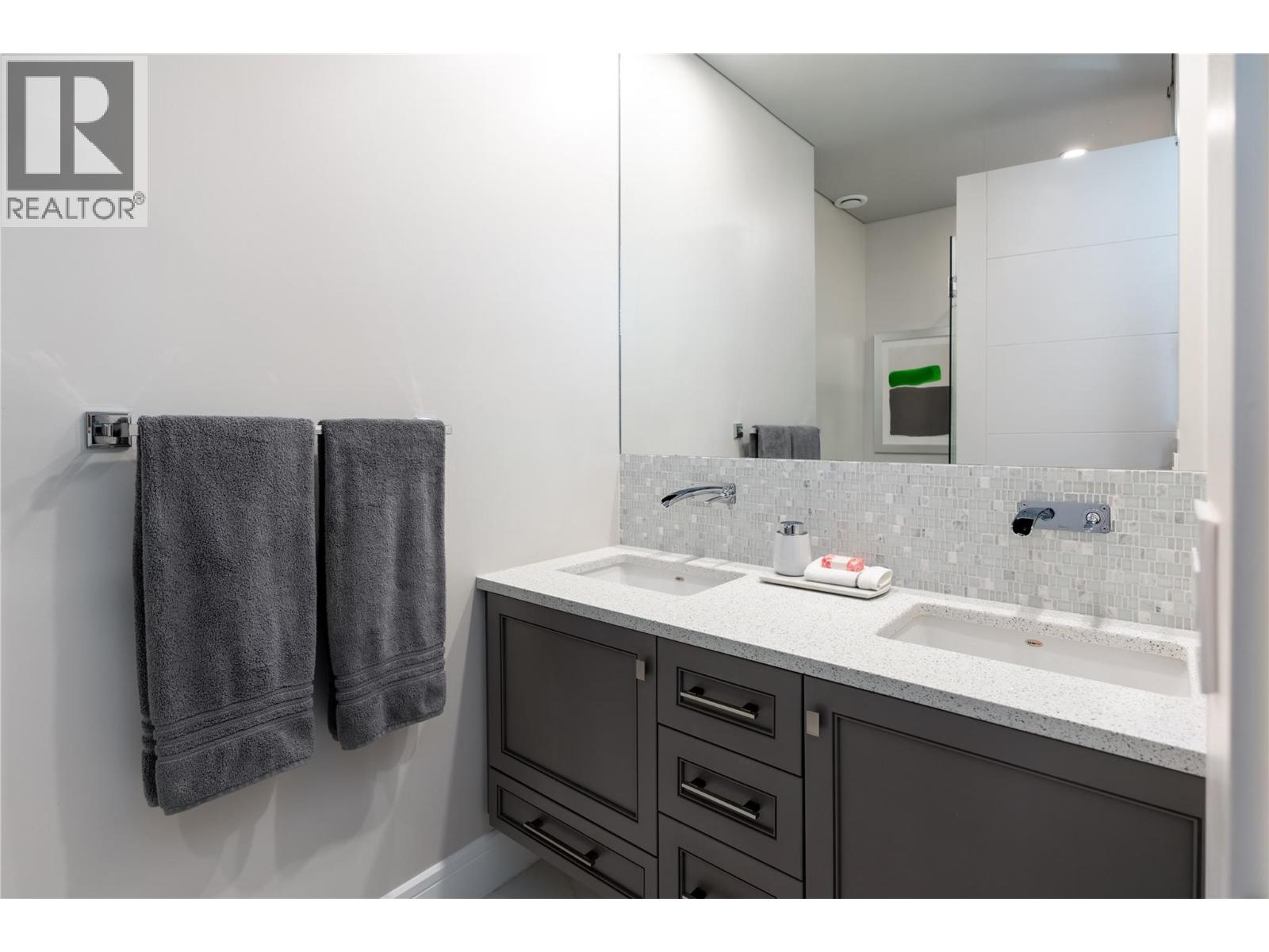  1076 Westpoint Drive, Kelowna