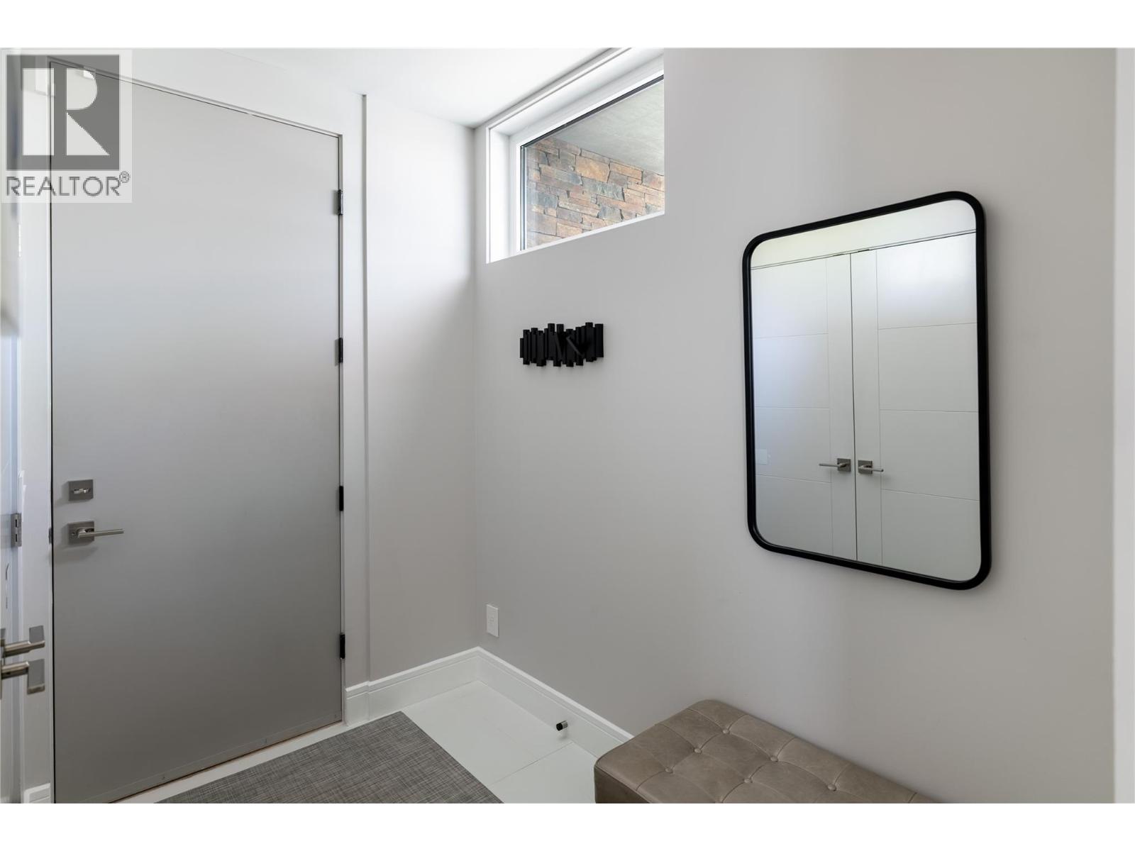  1076 Westpoint Drive, Kelowna
