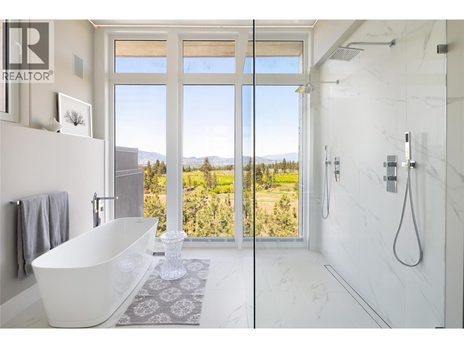  1076 Westpoint Drive, Kelowna