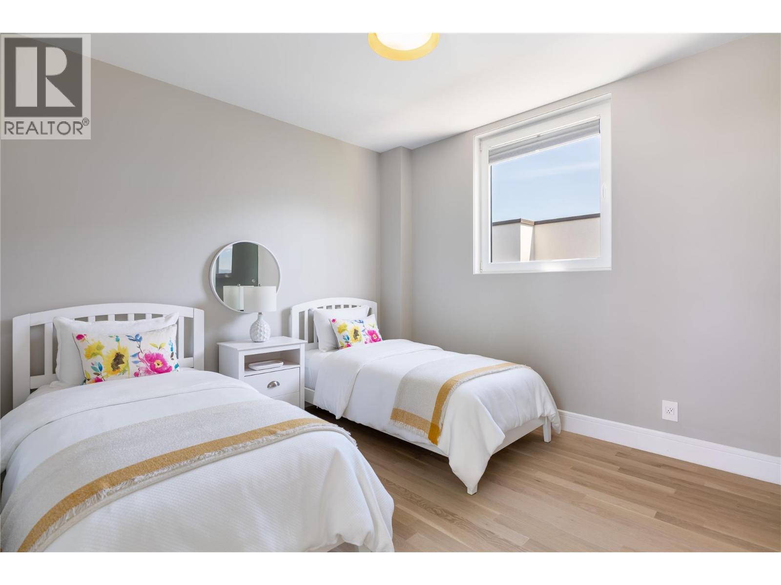  1076 Westpoint Drive, Kelowna