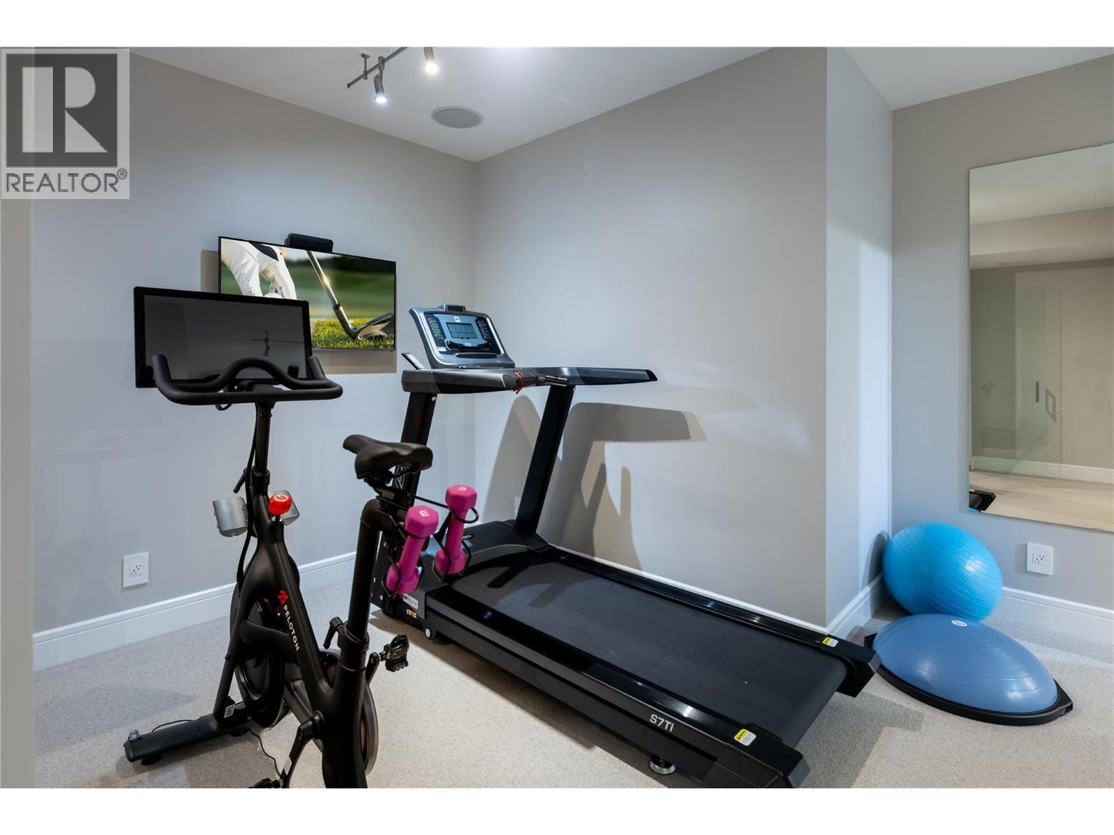 1076 Westpoint Drive, Kelowna
