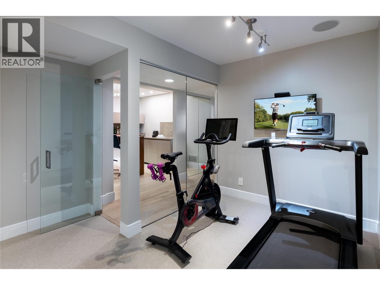  1076 Westpoint Drive, Kelowna