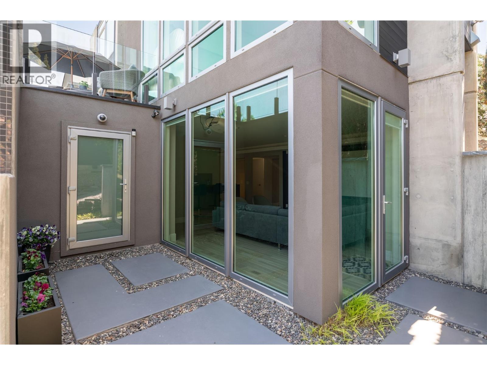  1076 Westpoint Drive, Kelowna