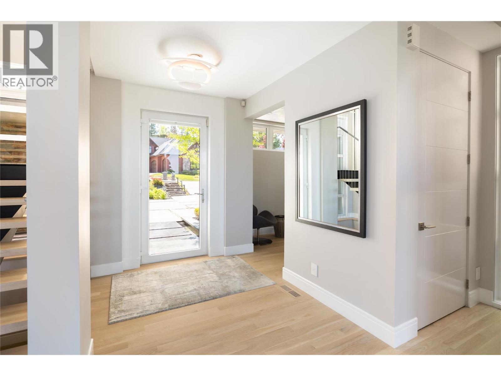  1076 Westpoint Drive, Kelowna