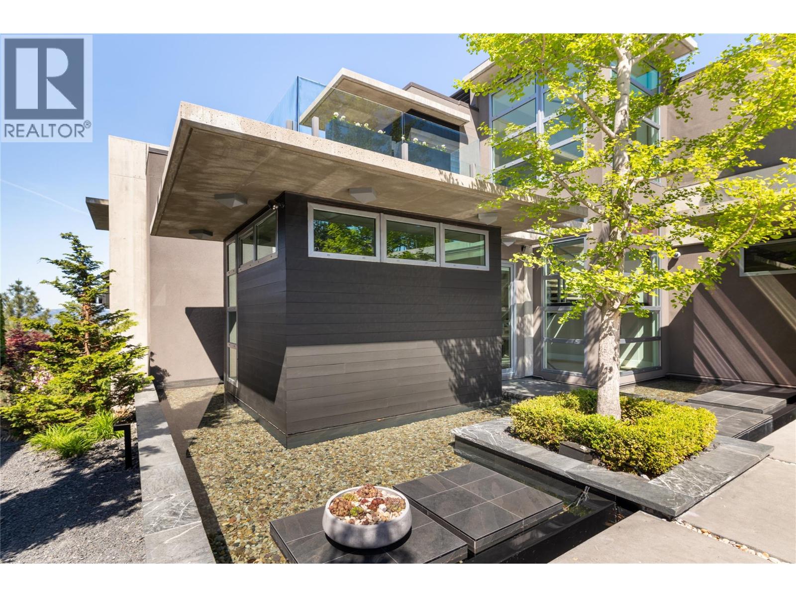  1076 Westpoint Drive, Kelowna