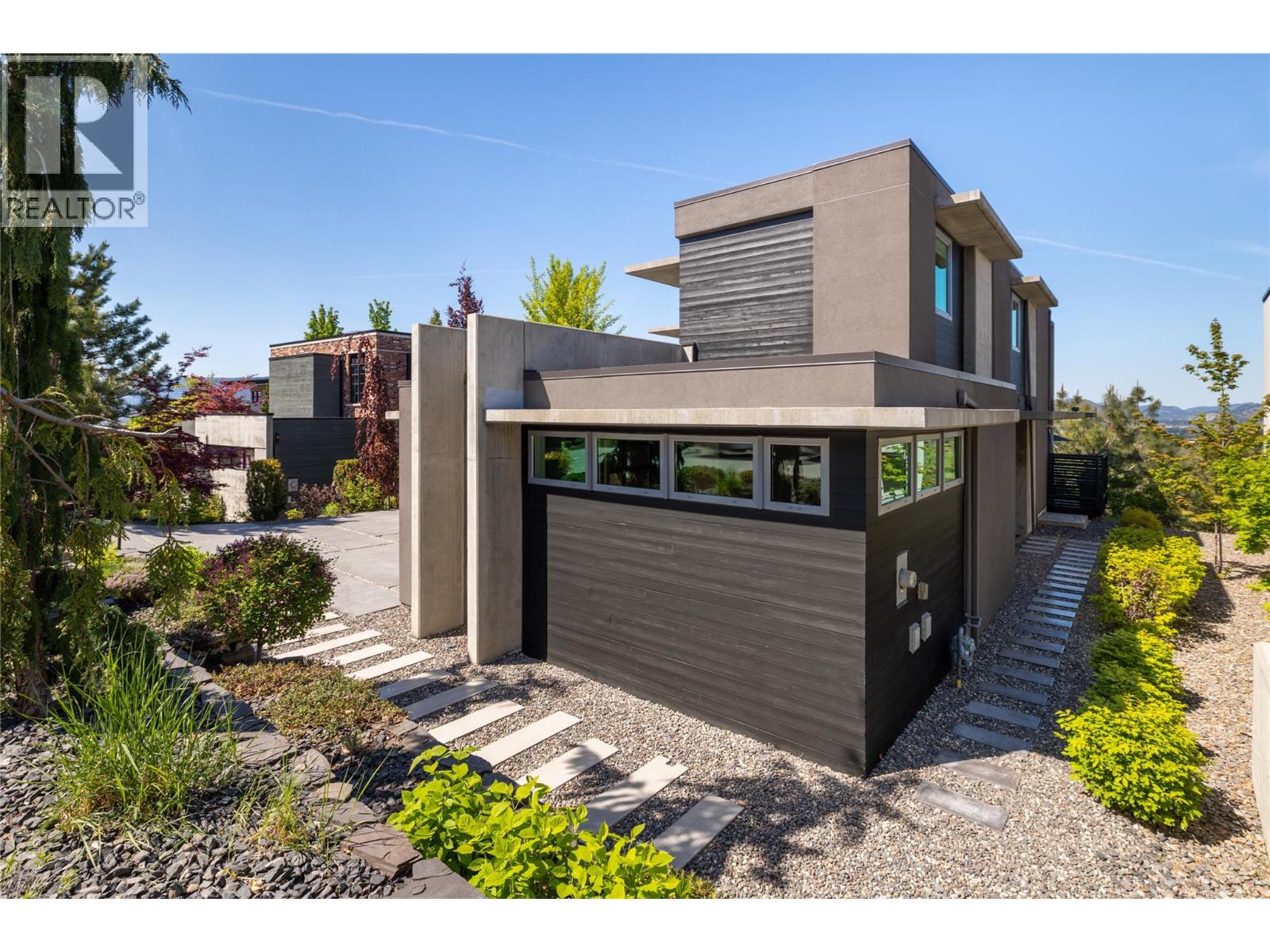  1076 Westpoint Drive, Kelowna