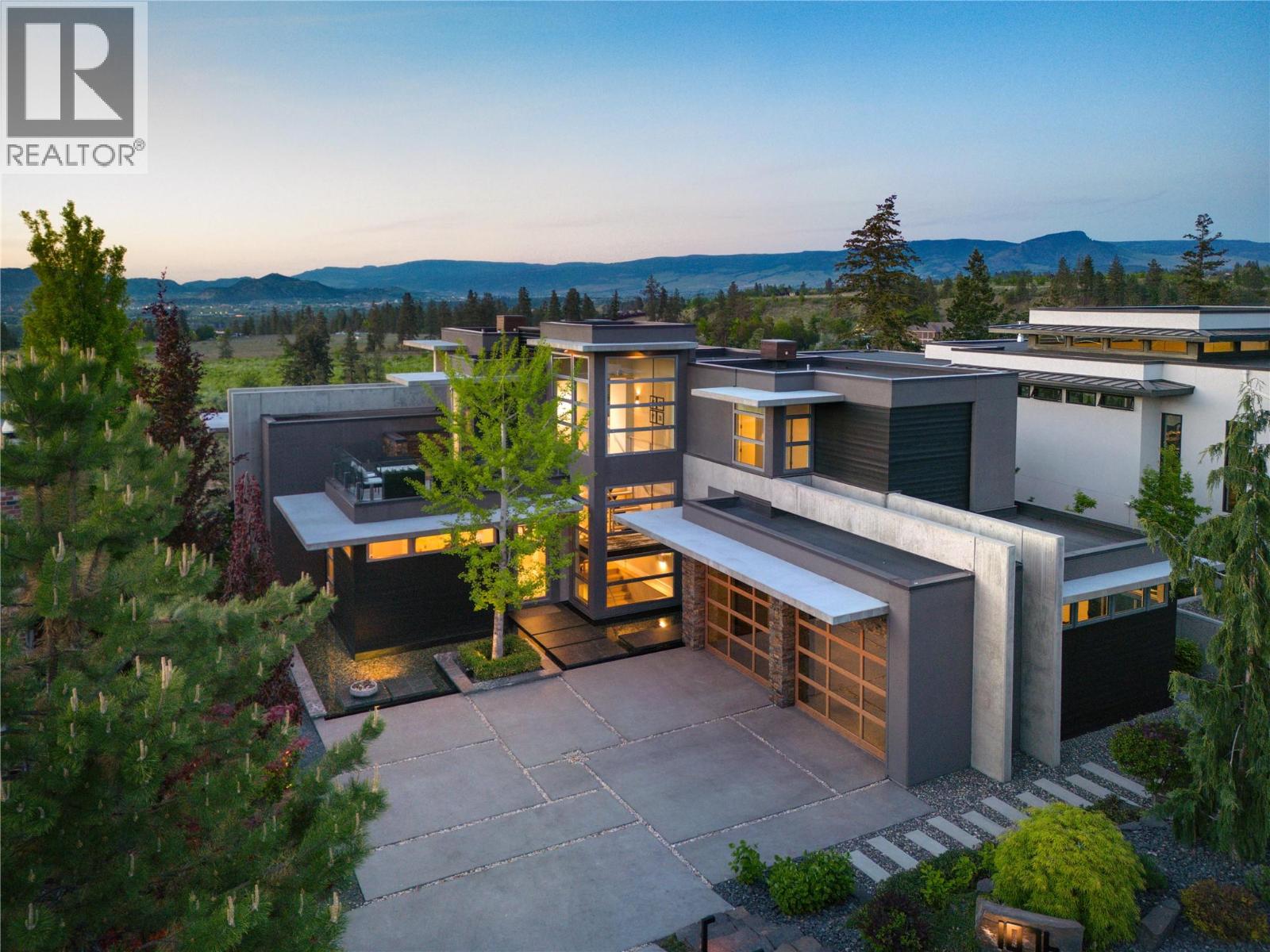  1076 Westpoint Drive, Kelowna
