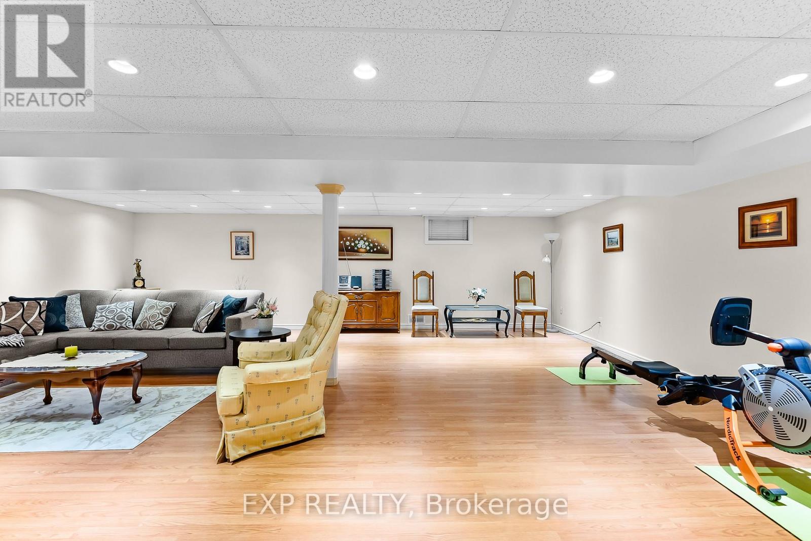 Photo 31 of 13 8142 Costabile Drive, Niagara Falls ON