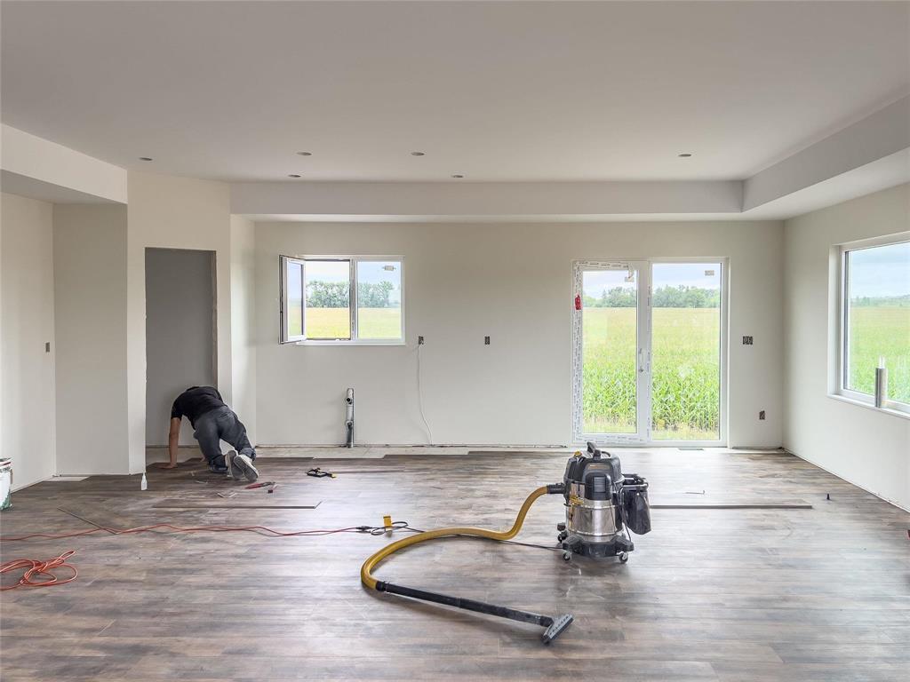Photo 4 of 39 Carrera Cove, Steinbach MB