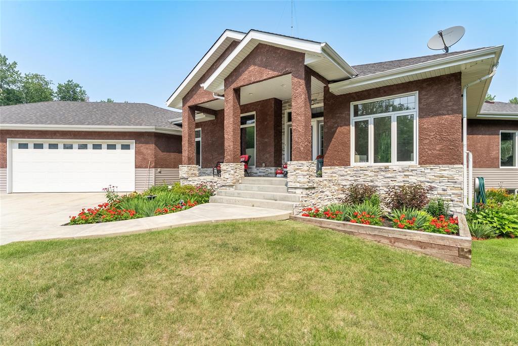 Photo 24 of 38095 100 N Road, Balsam Bay MB