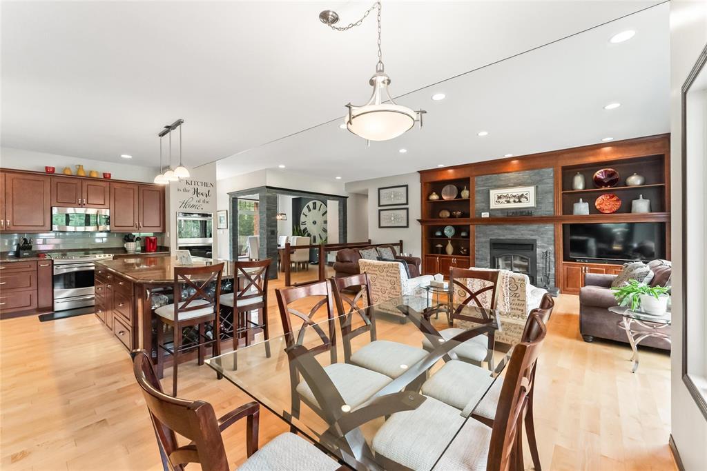 Photo 13 of 38095 100 N Road, Balsam Bay MB