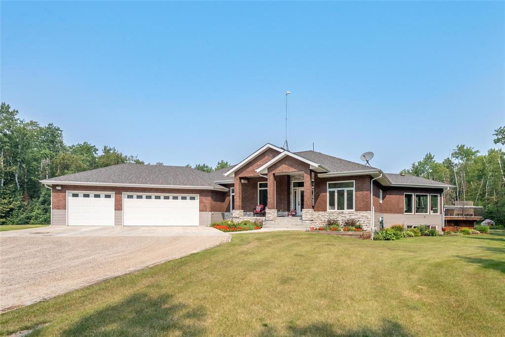 Photo 12 of 38095 100 N Road, Balsam Bay MB