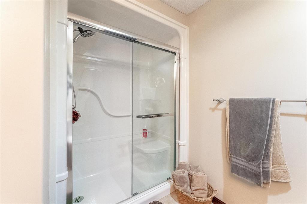 Photo 19 of 38095 100 N Road, Balsam Bay MB