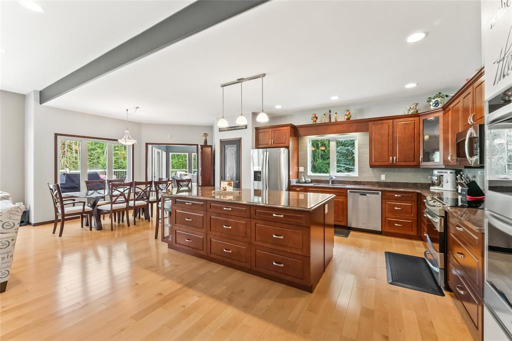 Photo 16 of 38095 100 N Road, Balsam Bay MB