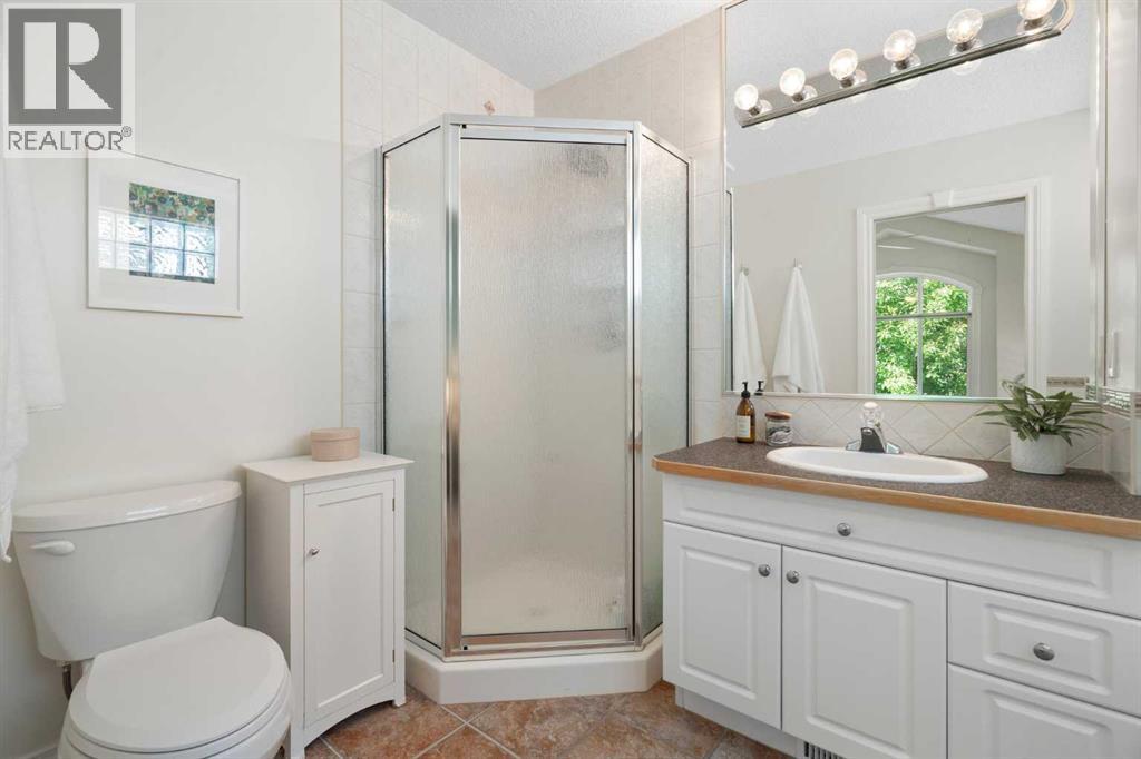 Single Family House for Sale in   Avenue SW Windsor Park Calgary 