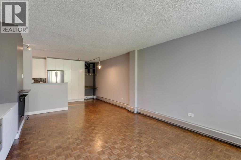 Single Family House for Sale in    Avenue NW Hounsfield Heights/Briar Hill Calgary 