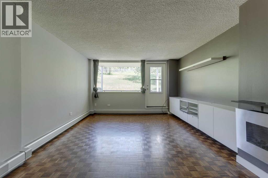 Single Family House for Sale in    Avenue NW Hounsfield Heights/Briar Hill Calgary 