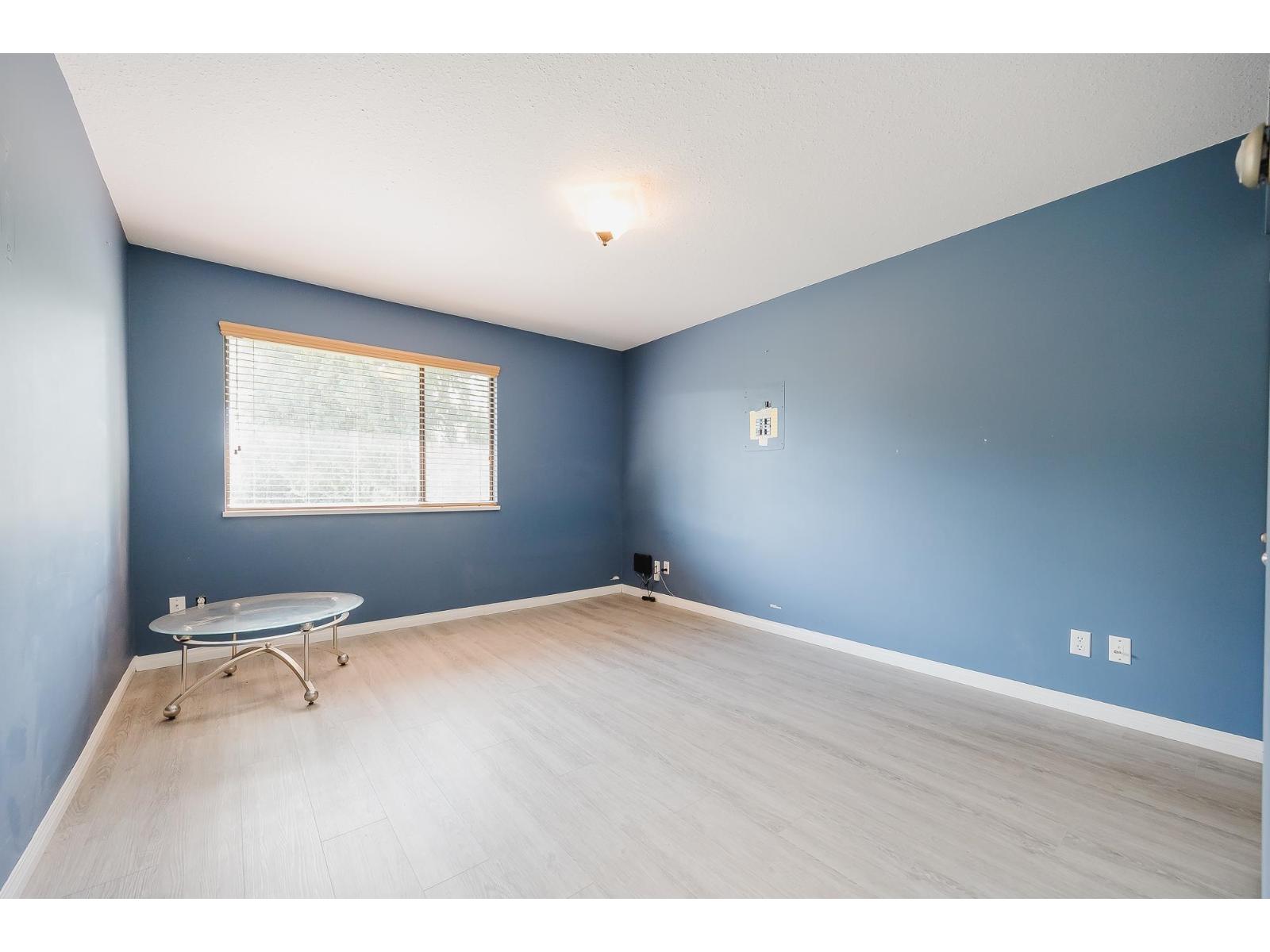 Photo 11 of 30211 Burgess Avenue, Abbotsford BC
