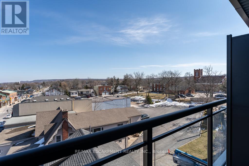 Photo 19 of 202 5002 King Street, Lincoln ON