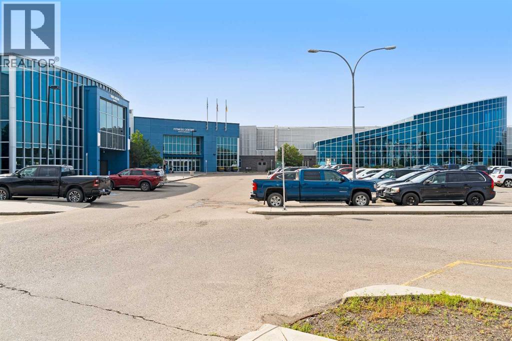 Photo 25 of 3309 403 Mackenzie Way Sw, Airdrie AB