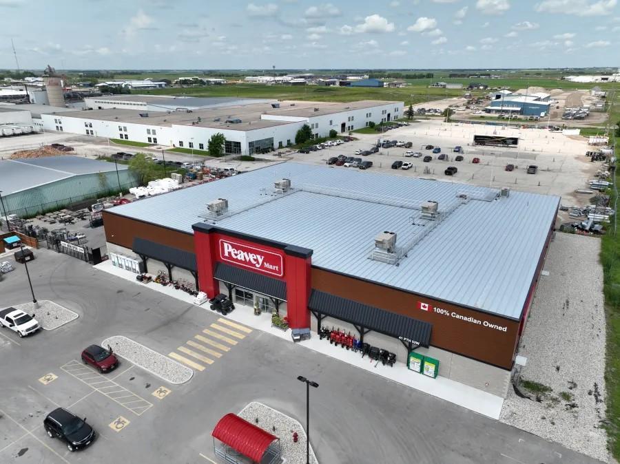 Photo 14 of 41 52 Pth Highway W, Steinbach MB