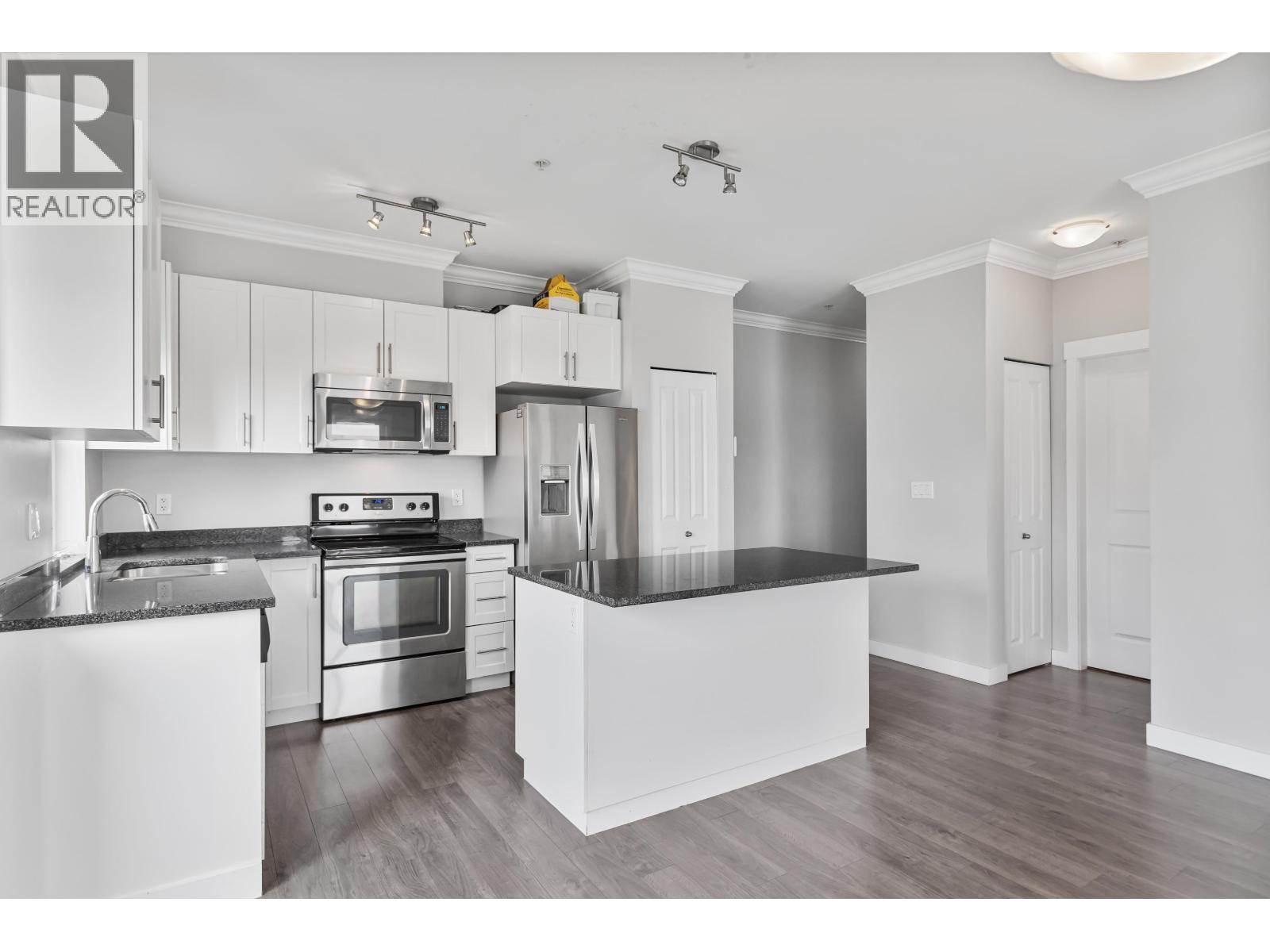 Photo 7 of 312 11580 223 Street, Maple Ridge BC