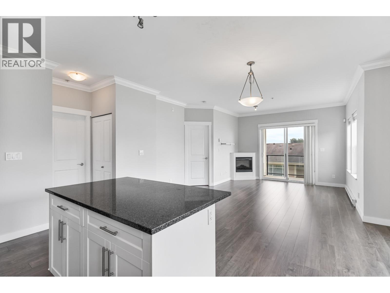 Photo 8 of 312 11580 223 Street, Maple Ridge BC