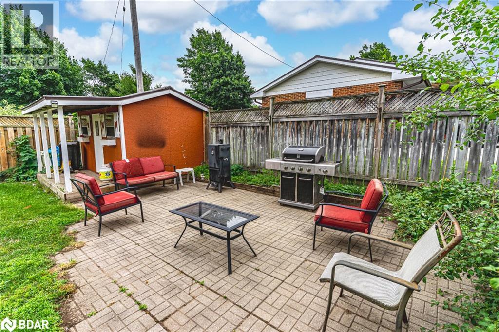 Photo 14 of 423 Mary St, Orillia ON