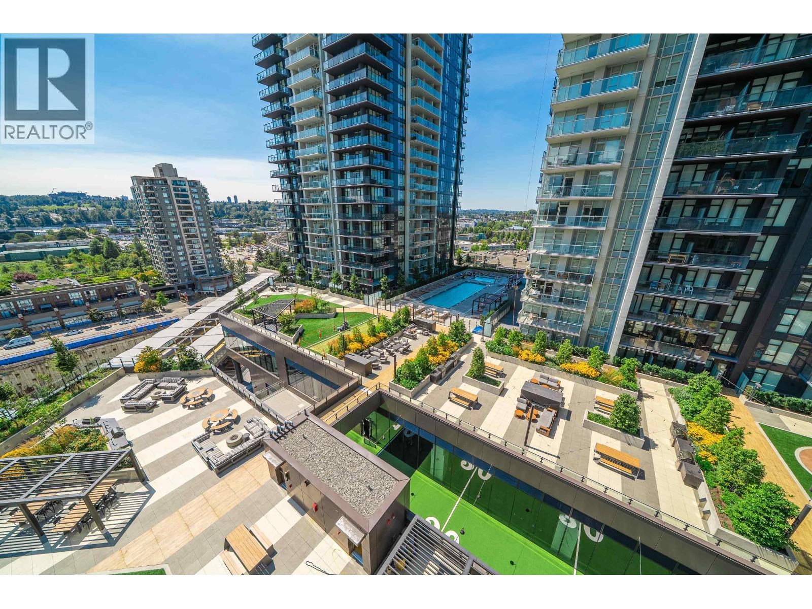 Photo 2 of 1102 4168 Lougheed Highway, Burnaby BC