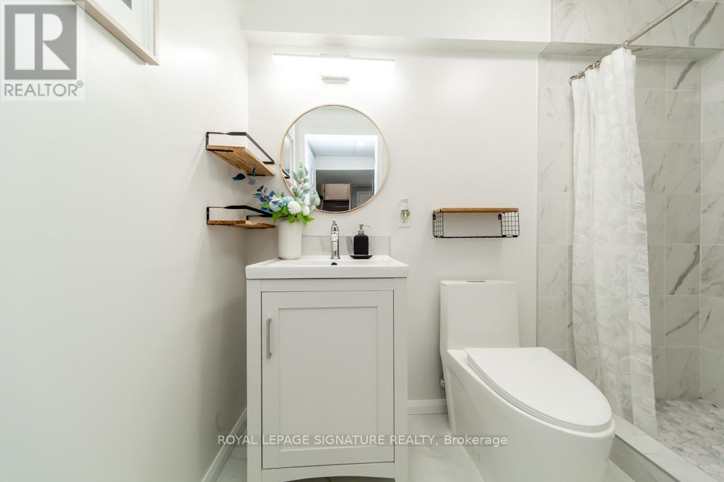 Photo 41 of 579 Windjammer Way, Waterloo ON