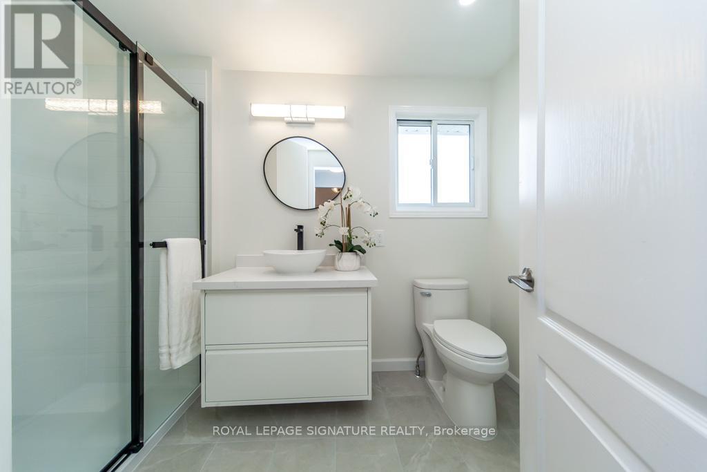 Photo 24 of 579 Windjammer Way, Waterloo ON