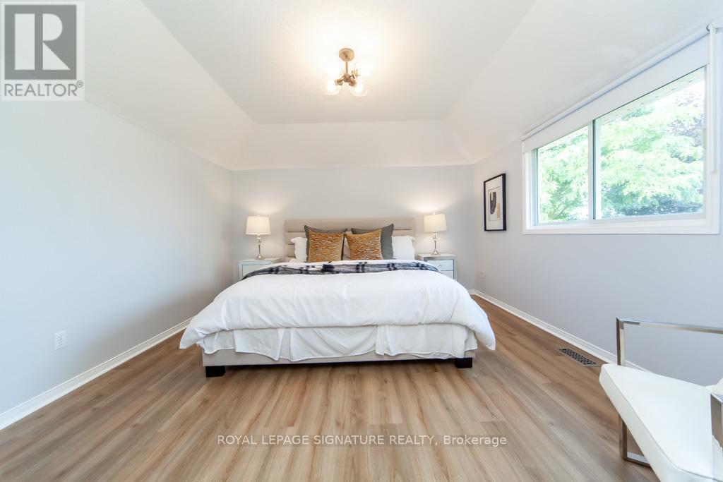Photo 22 of 579 Windjammer Way, Waterloo ON
