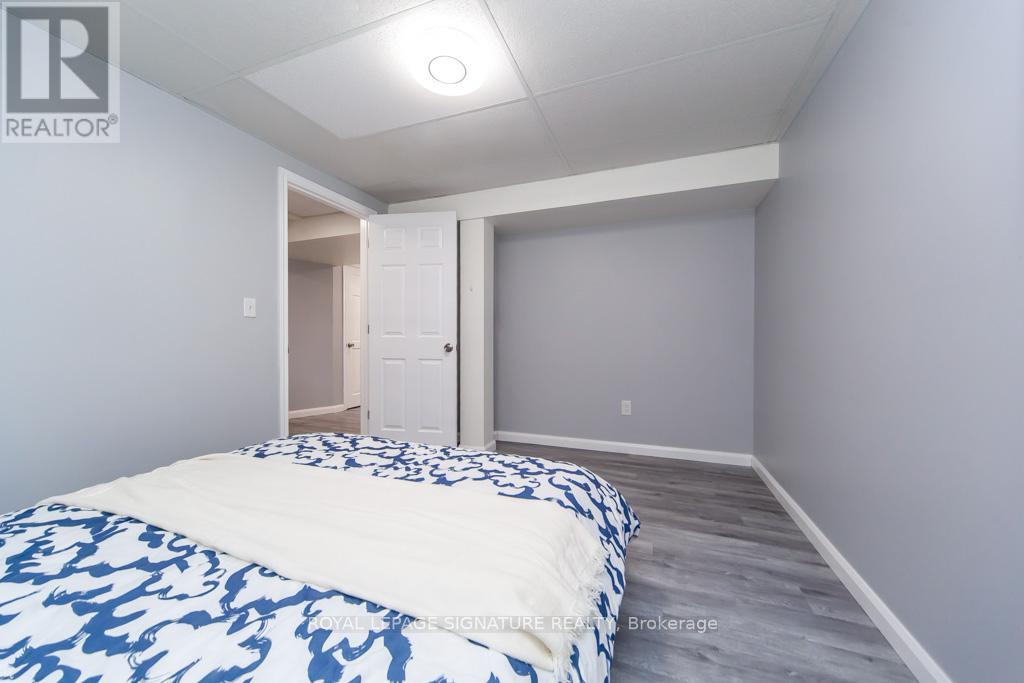 Photo 40 of 579 Windjammer Way, Waterloo ON