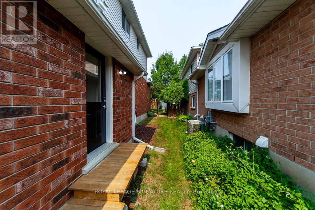 Photo 44 of 579 Windjammer Way, Waterloo ON