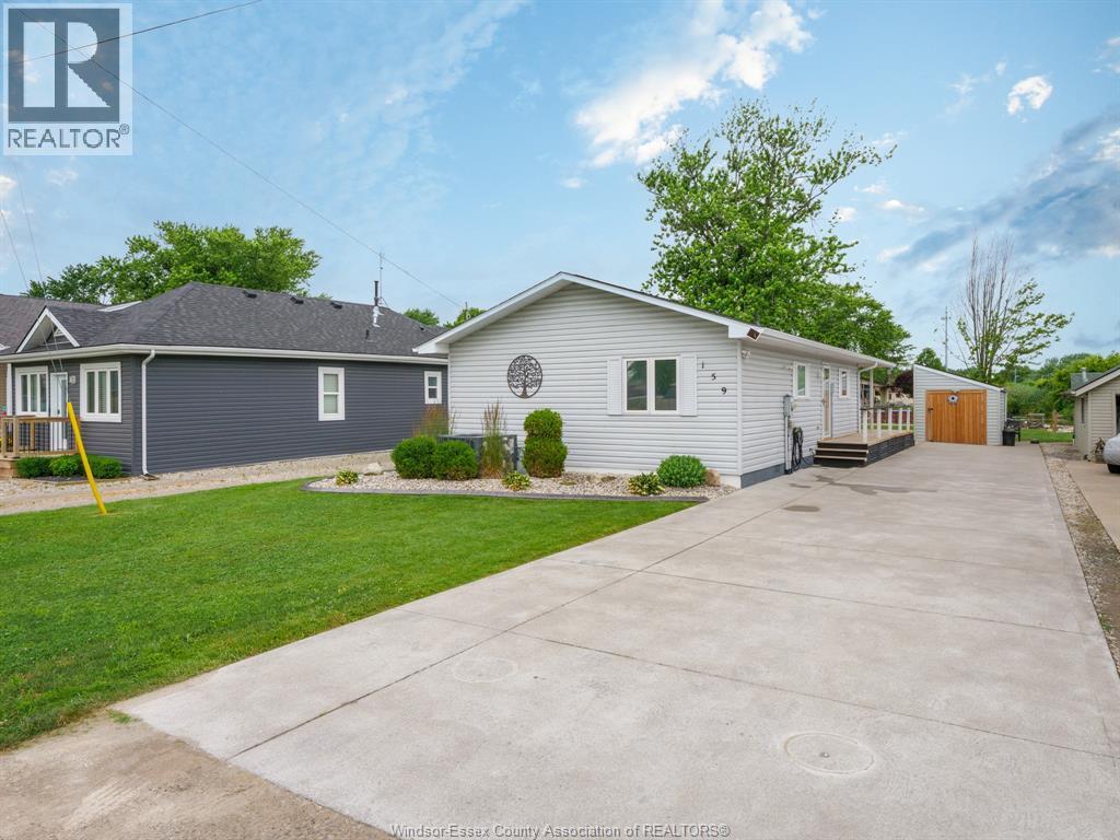 Photo 4 of 159 East Puce Road, Lakeshore ON