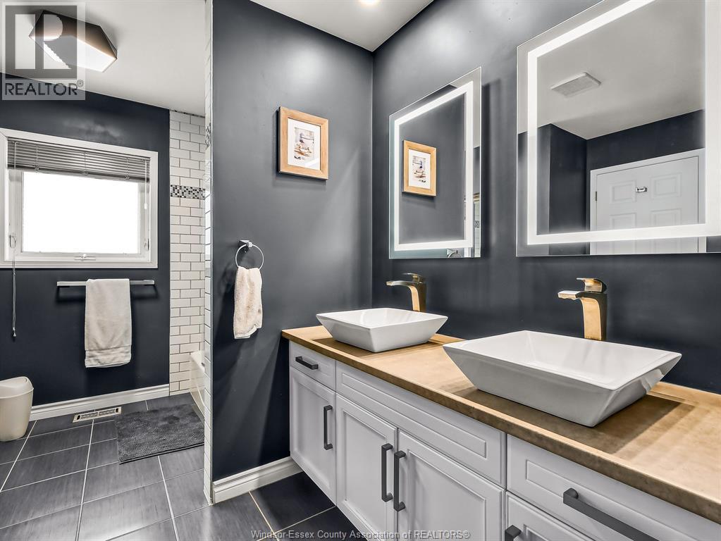 Photo 34 of 159 East Puce Road, Lakeshore ON