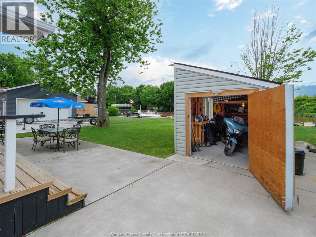 Photo 3 of 159 East Puce Road, Lakeshore ON