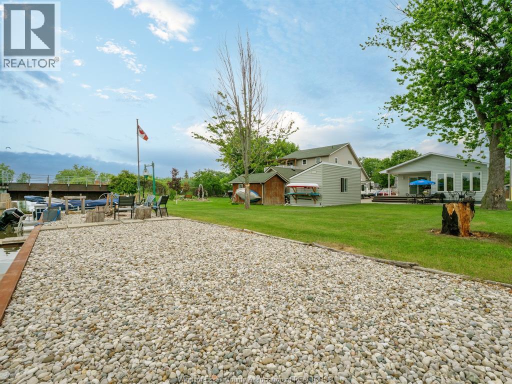 Photo 18 of 159 East Puce Road, Lakeshore ON