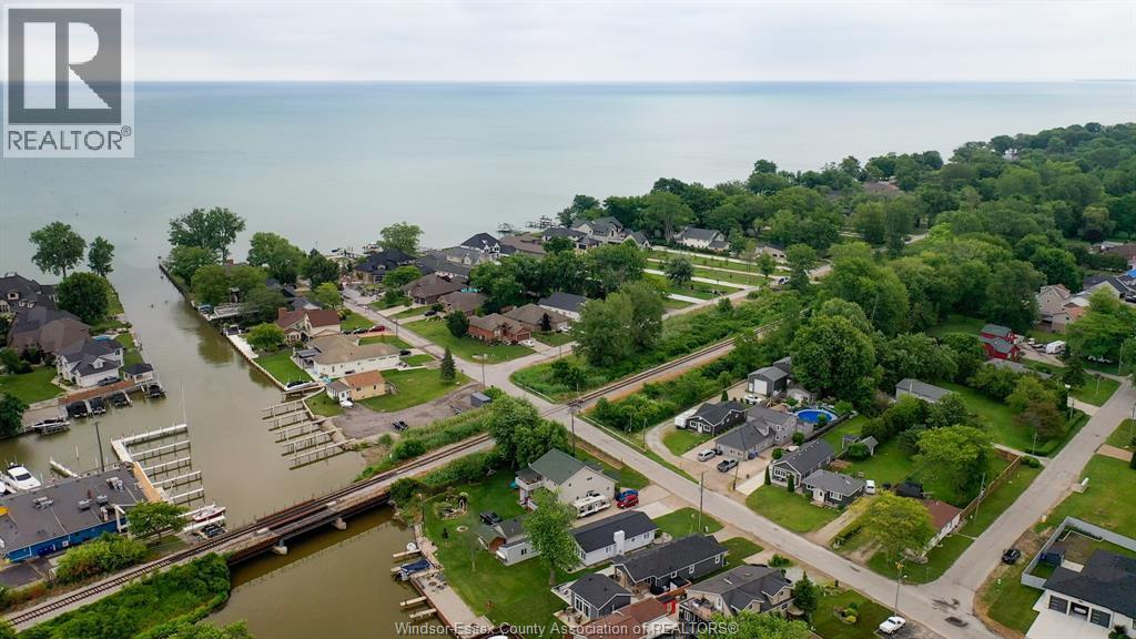 Photo 5 of 159 East Puce Road, Lakeshore ON