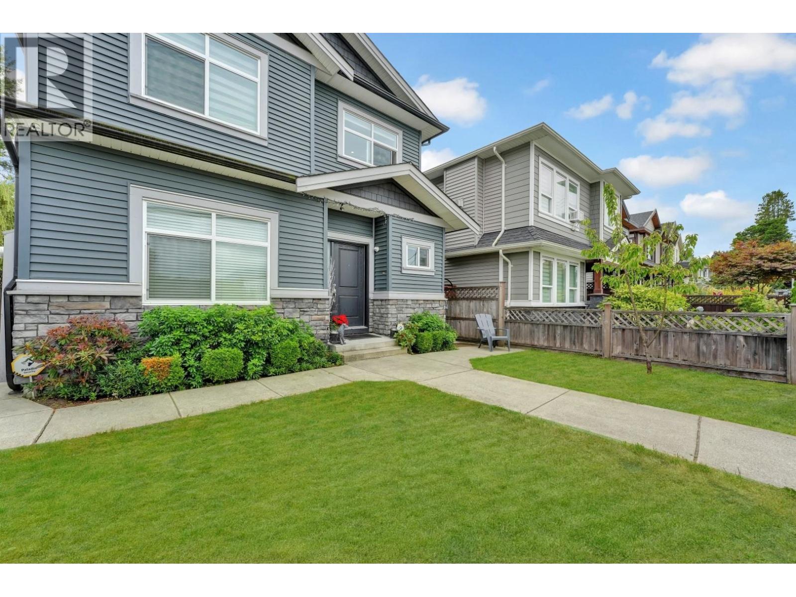 Photo 36 of 1934 Mclean Avenue, Port Coquitlam BC