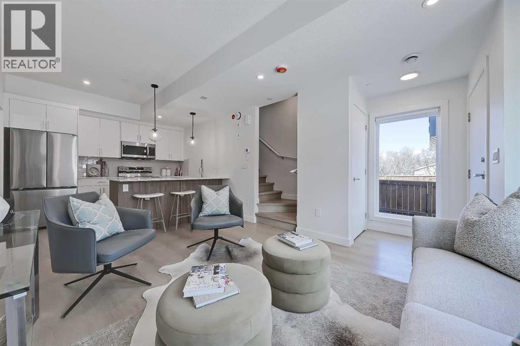 108, 3550 45 Street SW, Calgary, Alberta