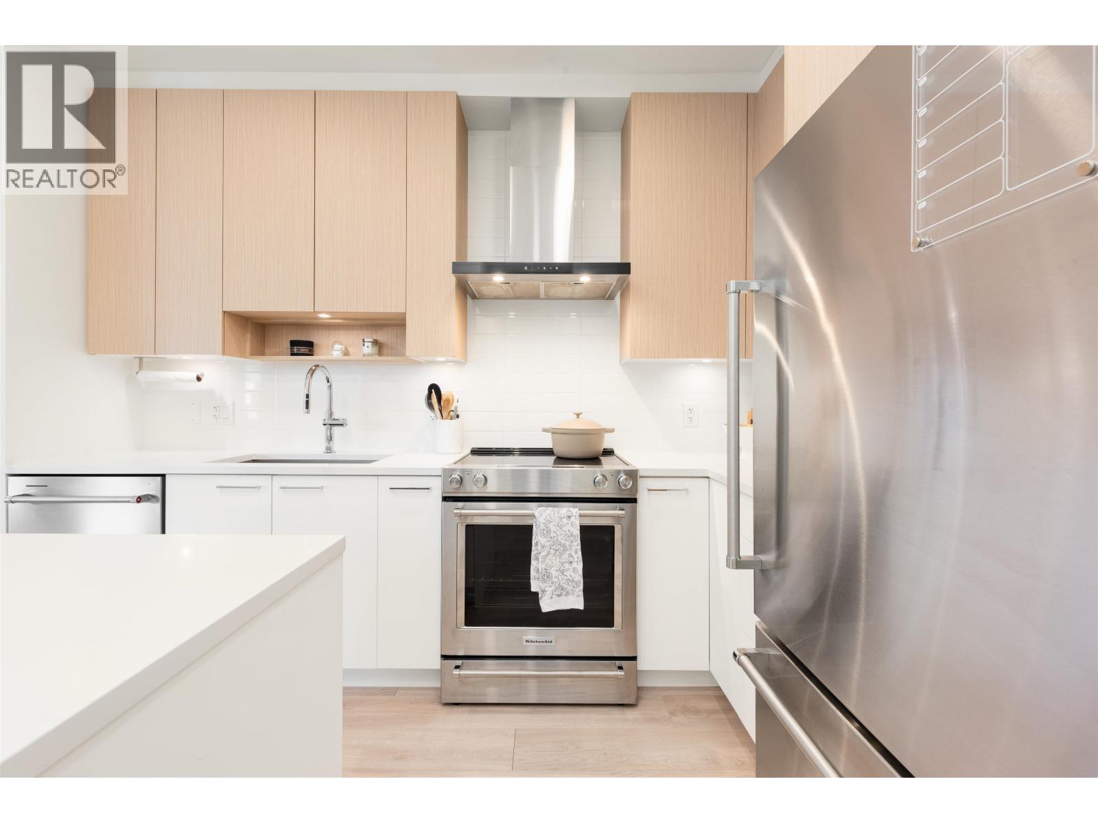 Photo 9 of 222 7588 16th Street, Burnaby BC